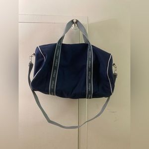 Small duffel bag, finance bro bag